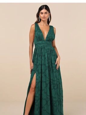 Lulu's Emerald Green Plunging V-Neck Maxi Dress